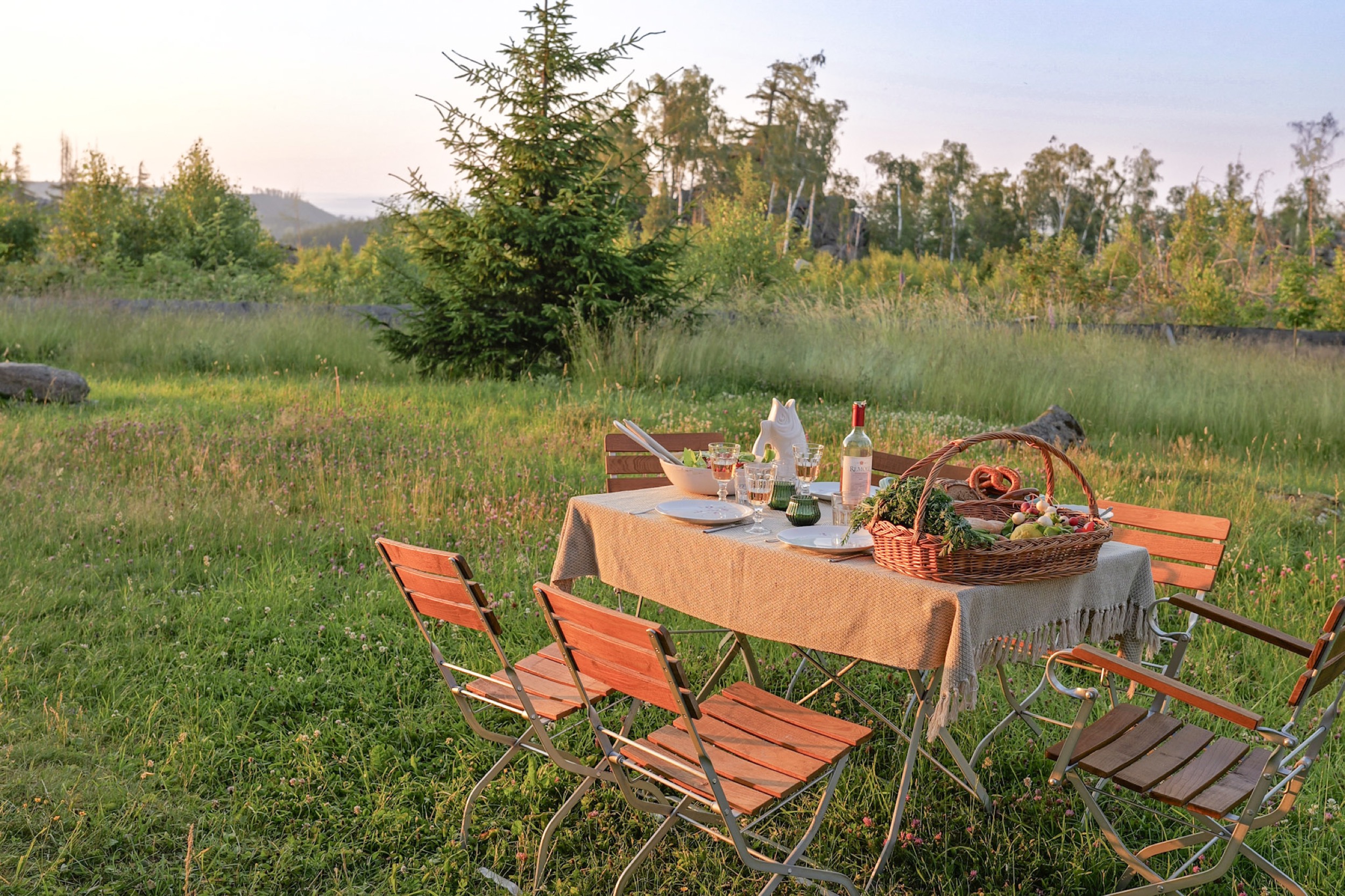 Essen im Freien picknick Jagdhof Carlshaus