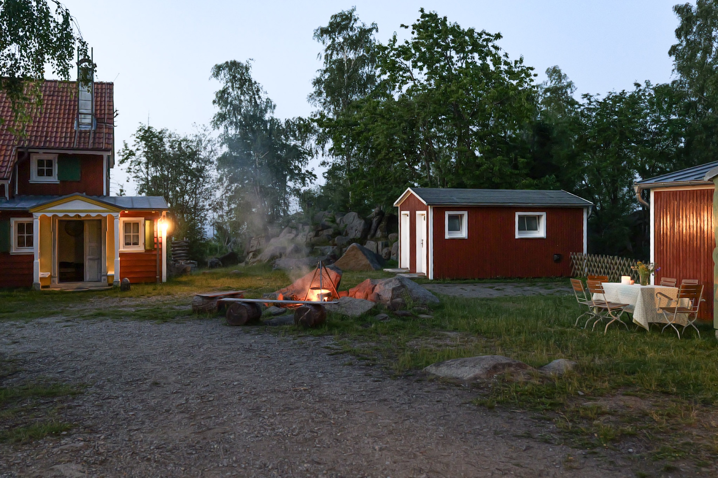 Jagdhoft Lagerfreuer Abends