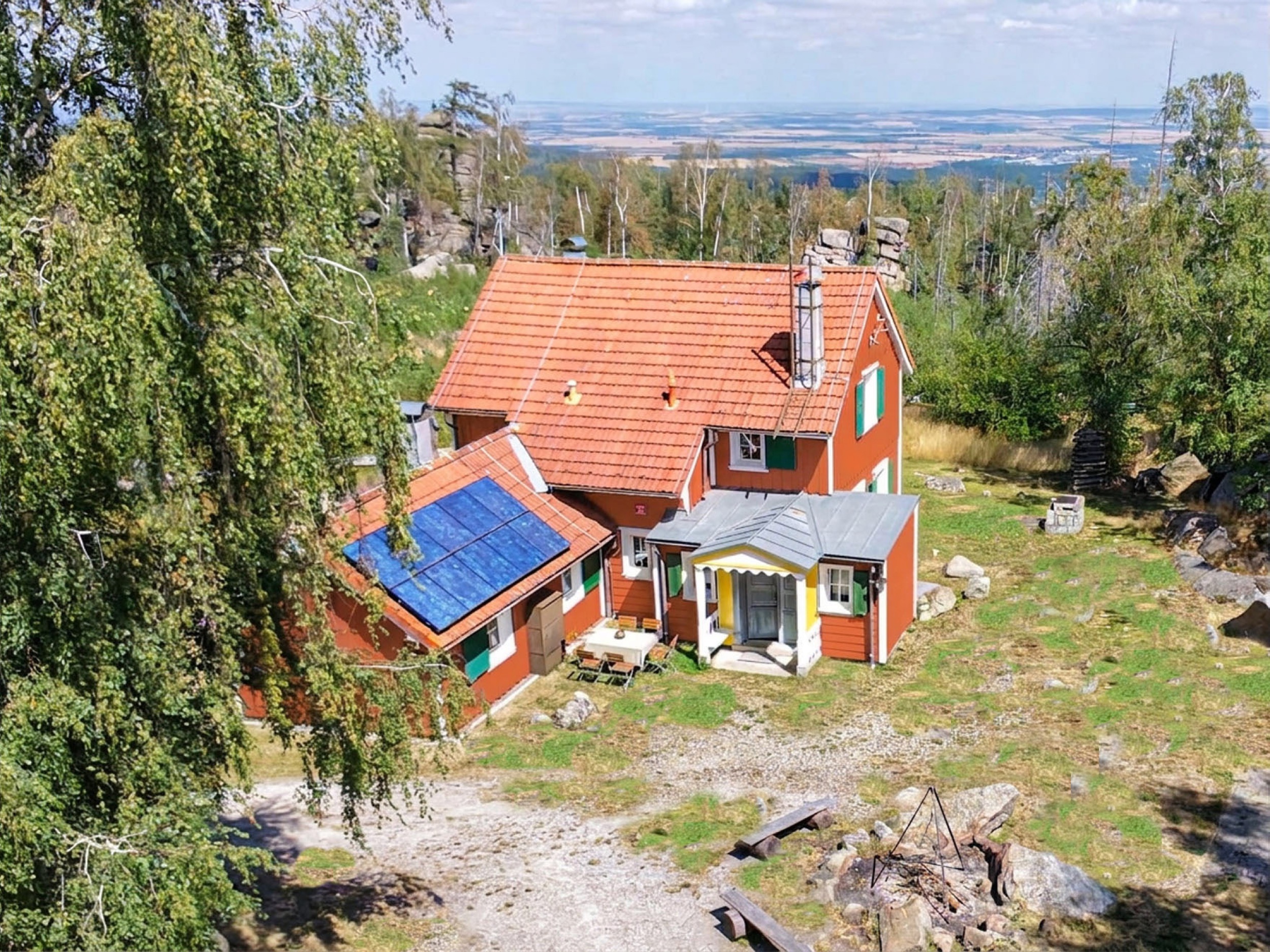carlshaus haus sonnig drone
