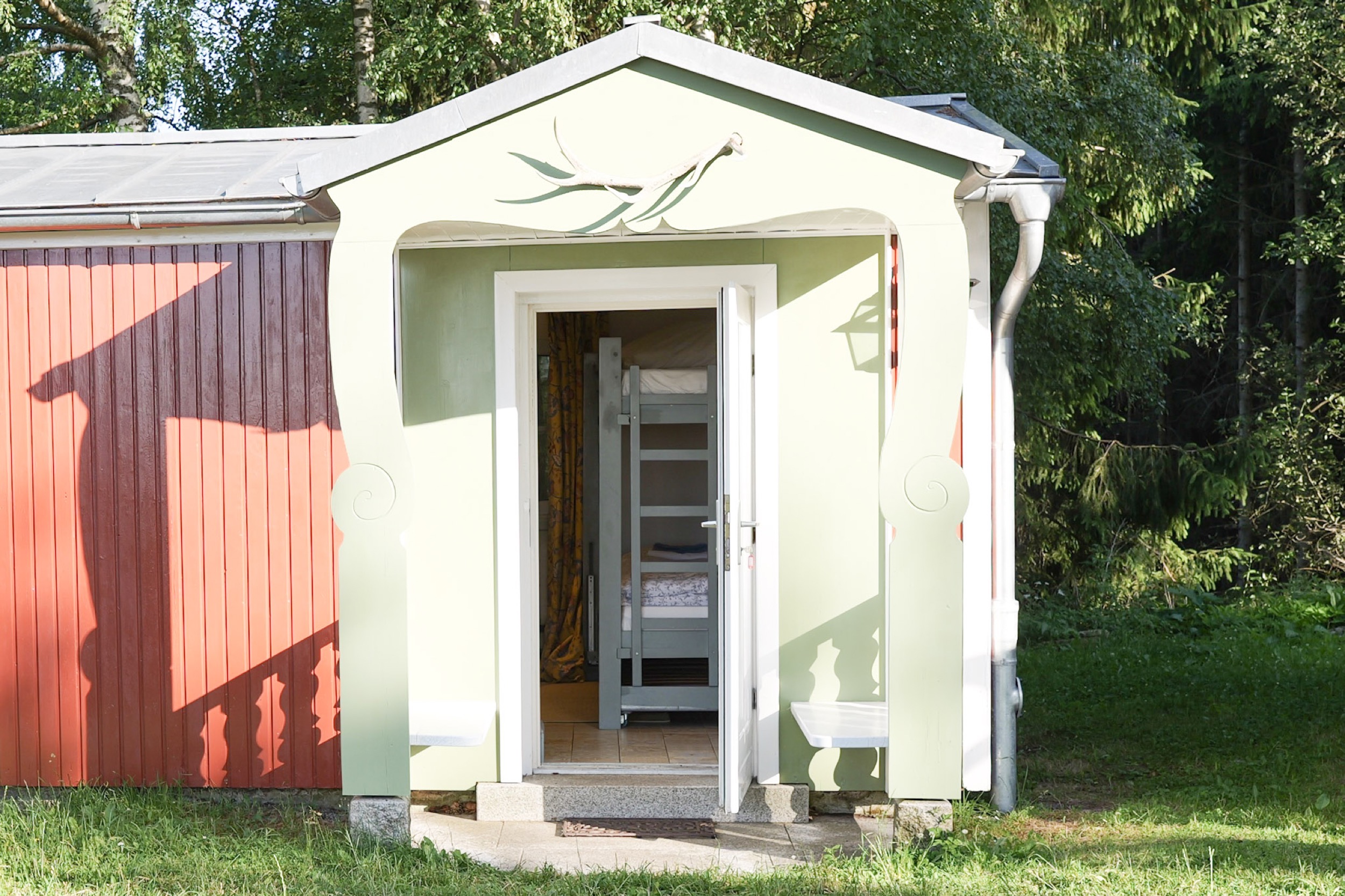 puppenhaus gruenes eingangs portal